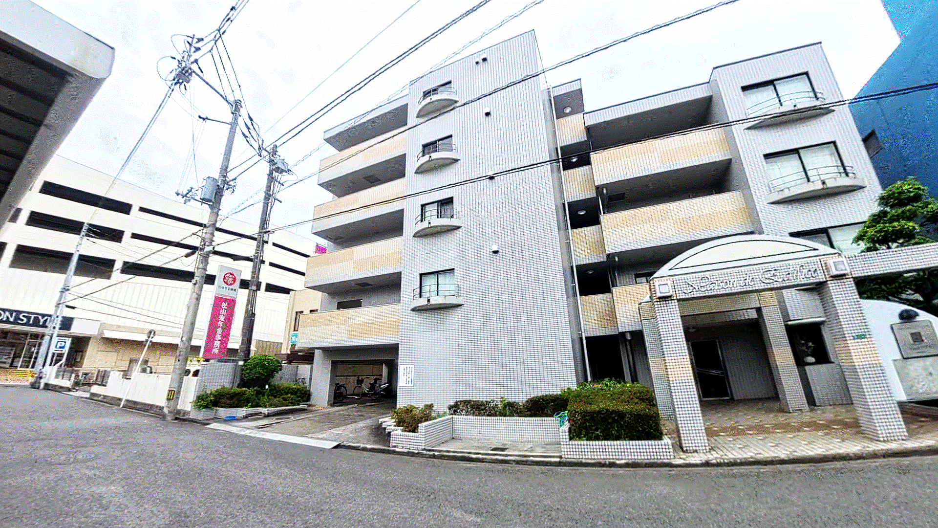 イオンスタイル松山すぐそば|いよ立花駅徒歩約8分・3階1LDK|メゾン・ド・エディフィス